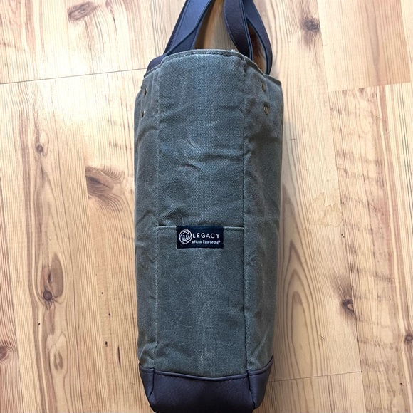 LEGACY - a Picnic Time Brand, 2 Bottle Insulated Wine Bag Cooler Good Condition - Picture 8 of 13
